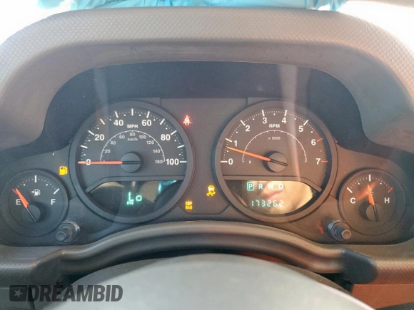 2007 Jeep Wrangler Unlimited X with VIN 1J4GB39197L207883, listed as a Copart auction lot 58778195 with 173,262 mi miles and Salvage title. Bid and sale history available at DreamBid. Image 9.