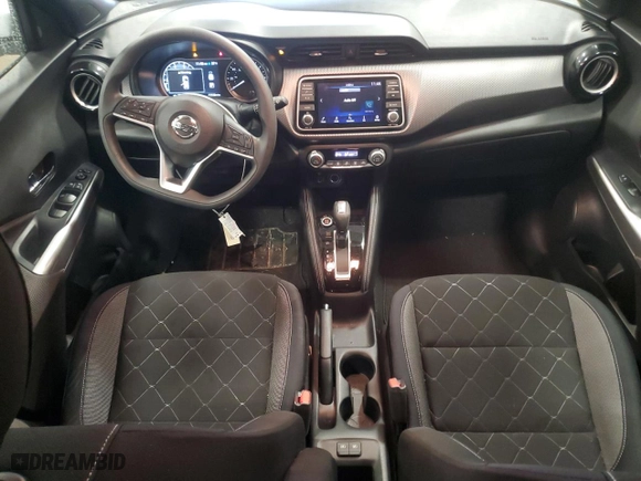 2018 Nissan Kicks SR with VIN 3N1CP5CU6JL541145, listed as a Copart auction lot 48081725 with 43,828 mi miles and Clean Title. Bid and sale history available at carsss.com. Image 8.