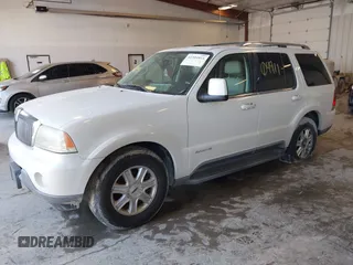 2003 Lincoln Aviator Luxury z VIN 5LMEU68H23ZJ45606, wystawiony jako IAAI lot #42304911 z przebiegiem 234 998 mil mil oraz . Historia ofert i sprzedaży dostępna na DreamBid. Obrazek 2.