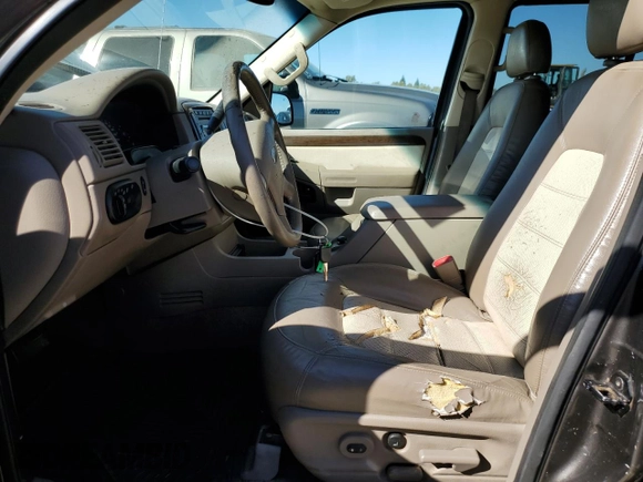 2005 Ford Explorer Eddie Bauer z VIN 1FMDU74W65UB20491, wystawiony jako Copart lot #74141504 z przebiegiem 159 563 mil mil oraz Czysty tytuł • Clean title. Historia ofert i sprzedaży dostępna na DreamBid. Obrazek 7.