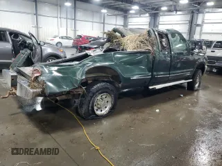 1999 Ford F-250 XL with VIN 1FTNX21S0XEA86579, listed as a Copart auction lot 71221184 with 169,104 mi miles and Non repairable. Bid and sale history available at DreamBid. Image 3.