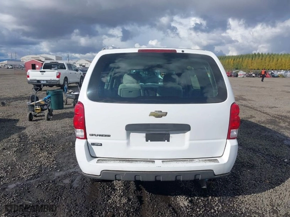 2008 Chevrolet Uplander LS Fleet with VIN 1GBDV13WX8D117831, listed as a IAAI auction lot 40688785 with NaN miles. Bid and sale history available at carsss.com. Image 17.