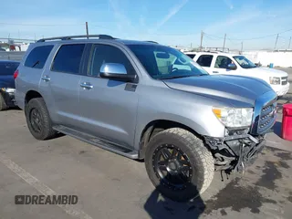 2012 Toyota Sequoia Platinum with VIN 5TDYY5G15CS041104, listed as a IAAI auction lot 41389709 with 233,303 mi miles. Bid and sale history available at carsss.com. Image 1.