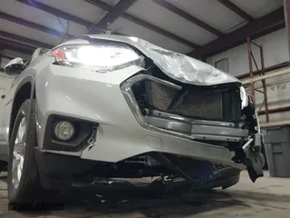 2020 Chevrolet Traverse LT Cloth with VIN 1GNEVGKWXLJ251423, listed as a IAAI auction lot 41650180 with 28,815 mi miles. Bid and sale history available at carsss.com. Image 20.