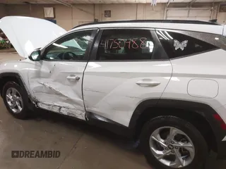2024 Hyundai Tucson SEL with VIN 5NMJBCDE3RH332498, listed as a IAAI auction lot 41750488 with 19,398 mi miles. Bid and sale history available at carsss.com. Image 6.