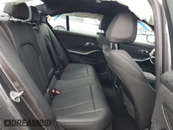 2021 BMW 3 Series 330i xDrive z VIN 3MW5R7J01M8B91830, wystawiony jako Copart lot #58572595 z przebiegiem Nie podano mil oraz Szkoda całkowita • Salvage title. Historia ofert i sprzedaży dostępna na DreamBid. Obrazek 10.