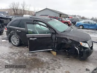 2015 Lincoln MKX with VIN 2LMDJ8JK8FBL25483, listed as a IAAI auction lot 41556771 with 87,960 mi miles. Bid and sale history available at carsss.com. Image 1.
