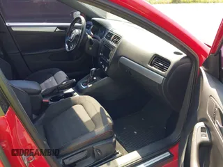 2013 Volkswagen Jetta GLI Autobahn z VIN 3VW4A7AJ8DM223742, wystawiony jako IAAI lot #42466962 z przebiegiem 111 407 mil mil oraz . Historia ofert i sprzedaży dostępna na DreamBid. Obrazek 5.
