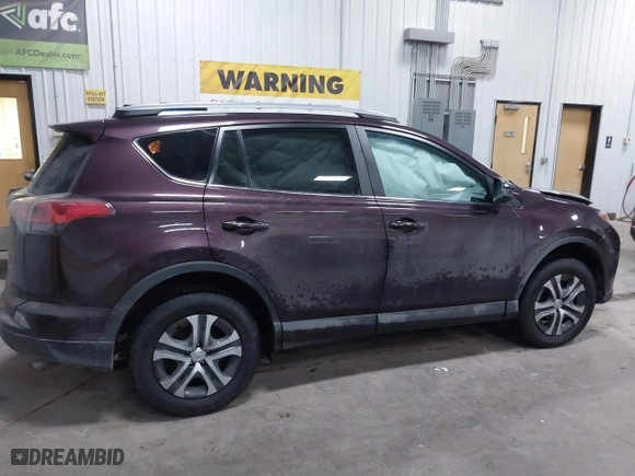 2018 Toyota RAV4 LE with VIN 2T3BFREVXJW737378, listed as a IAAI auction lot 41355320 with 58,609 mi miles. Bid and sale history available at carsss.com. Image 13.