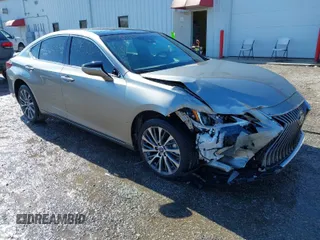 2021 Lexus ES with VIN 58ADZ1B12MU107749, listed as a IAAI auction lot 41543415 with 48,134 mi miles. Bid and sale history available at carsss.com. Image 1.