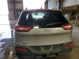 2017 Jeep Cherokee Latitude with VIN 1C4PJLCB9HW535816, listed as a Copart auction lot 52905295 with 61,648 mi miles and Clean Title. Bid and sale history available at DreamBid. Image 6.