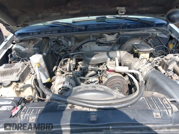 1997 Chevrolet Blazer LS z VIN 1GNDT13W0V2186110, wystawiony jako IAAI lot #42422561 z przebiegiem 233 189 mil mil oraz . Historia ofert i sprzedaży dostępna na DreamBid. Obrazek 10.