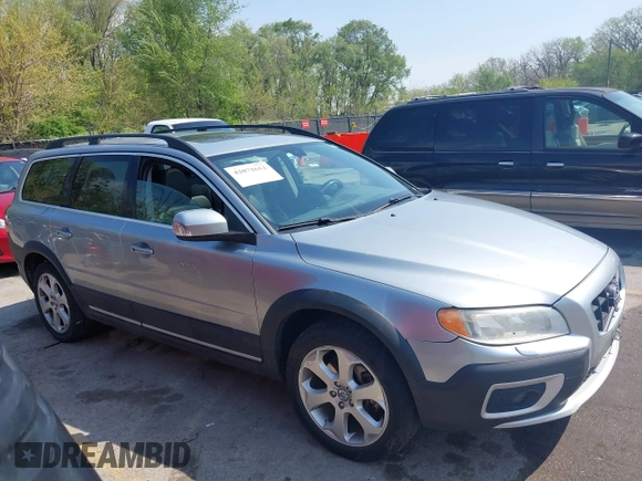2010 Volvo XC70 3.0T with VIN YV4992BZ6A1084760, listed as a IAAI auction lot 42071652 with 175,730 mi miles and . Bid and sale history available at DreamBid. Image 13.