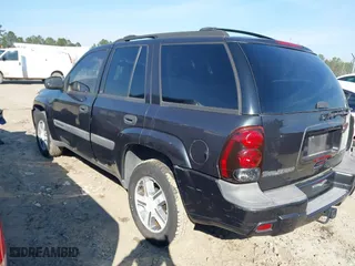 2004 Chevrolet TrailBlazer LS with VIN 1GNDT13S642447302, listed as a IAAI auction lot 41642656 with 181,297 mi miles. Bid and sale history available at carsss.com. Image 3.