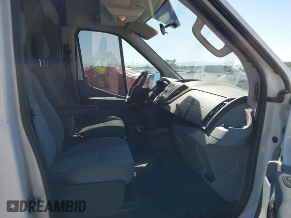 2015 Ford Transit z VIN 1FTNR2XM3FKB08495, wystawiony jako IAAI lot #42552135 z przebiegiem 235 461 mil mil oraz . Historia ofert i sprzedaży dostępna na DreamBid. Obrazek 5.