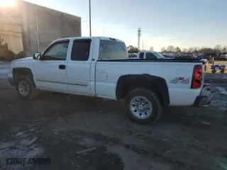 2006 Chevrolet Silverado 1500 LT1 with VIN 1GCEK19VX6Z194660, listed as a Copart auction lot 88922535 with 168,369 mi miles and Salvage Title. Bid and sale history available at carsss.com. Image 2.