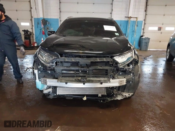 2020 Honda CR-V Touring with VIN 2HKRW2H94LH663650, listed as a IAAI auction lot 41570549 with 29,571 mi miles and . Bid and sale history available at DreamBid. Image 6.