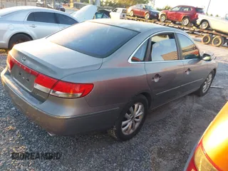 2006 Hyundai Azera SE with VIN KMHFC46F16A109232, listed as a IAAI auction lot 40932728 with 210,300 mi miles and . Bid and sale history available at DreamBid. Image 4.