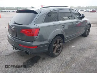 2013 Audi Q7 3.0T S line Prestige with VIN WA1DGAFE6DD009137, listed as a IAAI auction lot 40692368 with 99,060 mi miles. Bid and sale history available at carsss.com. Image 4.