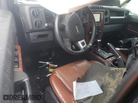 2008 Jeep Commander Limited z VIN 1J8HG58208C170976, wystawiony jako Copart lot #84012044 z przebiegiem Nie podano mil oraz Szkoda całkowita • Salvage title. Historia ofert i sprzedaży dostępna na DreamBid. Obrazek 8.