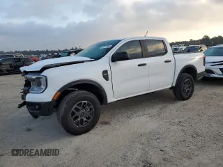 2024 Ford Ranger XLT with VIN 1FTER4GH9RLE42284, listed as a Copart auction lot 44417595 with 2,525 mi miles and Salvage Title. Bid and sale history available at carsss.com. Image 1.