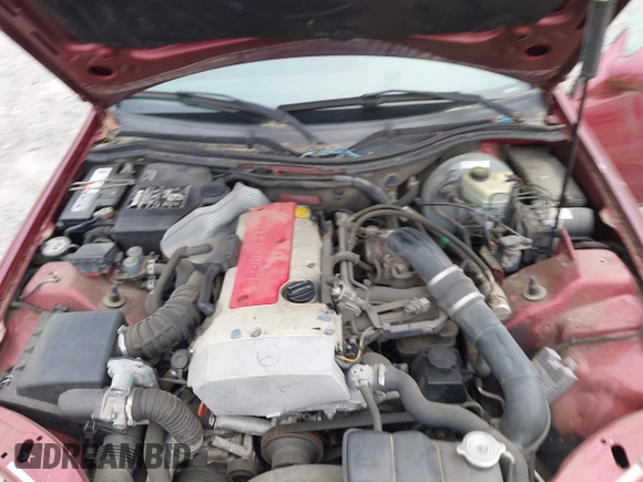 1999 Mercedes-Benz SLK 230/320 z VIN WDBKK47F3XF101074, wystawiony jako IAAI lot #42291770 z przebiegiem 141 195 mil mil oraz . Historia ofert i sprzedaży dostępna na DreamBid. Obrazek 10.