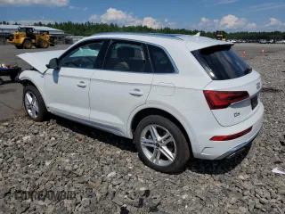 2021 Audi Q5 Premium Plus with VIN WA1E2AFY3M2137831, listed as a Copart auction lot 63879184 with 0 mi miles and Salvage Title. Bid and sale history available at carsss.com. Image 2.