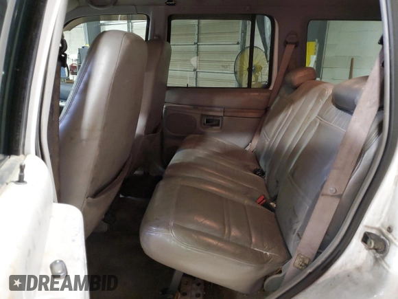 2000 Ford Explorer XLT с VIN 1FMZU83PXYZA51396, выставлен на аукционе Copart как лот 62365505 с пробегом 230 018 миль миль и Списание • Salvage title. История ставок и продаж доступна на DreamBid. Изображение 11.
