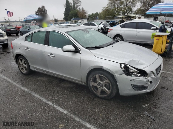 2012 Volvo S60 T5 with VIN YV1622FS0C2041305, listed as a Copart auction lot 45175185 with 90,936 mi miles and Salvage Title. Bid and sale history available at carsss.com. Image 4.