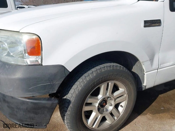 2008 Ford F-150 XL with VIN 1FTRF12208KF06597, listed as a IAAI auction lot 41519064 with 305,113 mi miles. Bid and sale history available at carsss.com. Image 6.