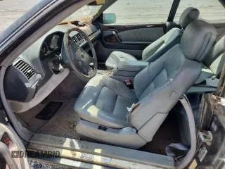 1995 Mercedes-Benz S z VIN WDBGA70EXSA219091, wystawiony jako Copart lot #59933305 z przebiegiem Nie podano mil oraz Czysty tytuł • Clean title. Historia ofert i sprzedaży dostępna na DreamBid. Obrazek 7.