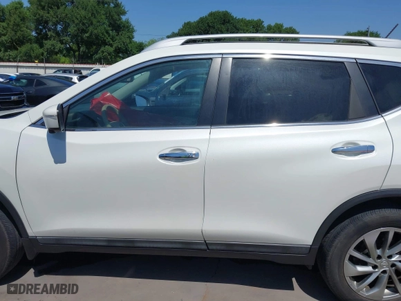 2015 Nissan Rogue SL with VIN 5N1AT2MV9FC886089, listed as a IAAI auction lot 41974712 with 33,946 mi miles. Bid and sale history available at carsss.com. Image 15.