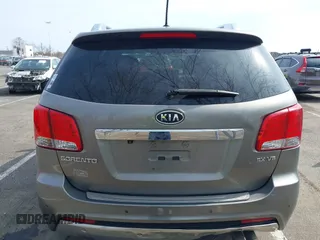 2013 Kia Sorento SX with VIN 5XYKWDA2XDG323728, listed as a IAAI auction lot 41781689 with 168,069 mi miles. Bid and sale history available at carsss.com. Image 15.