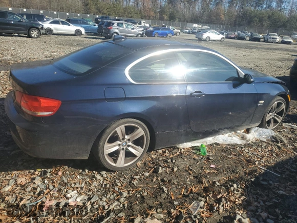 2009 BMW 3 Series 328i xDrive with VIN WBAWV53529P080919, listed as a Copart auction lot 82932964 with 159,259 mi miles and Salvage Title. Bid and sale history available at carsss.com. Image 3.