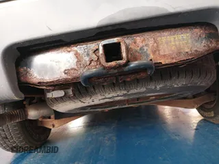 2006 Ford Explorer XLS z VIN 1FMEU72E26UB03509, wystawiony jako IAAI lot #42511818 z przebiegiem 126 541 mil mil oraz . Historia ofert i sprzedaży dostępna na DreamBid. Obrazek 18.