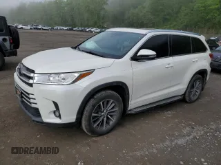 2018 Toyota Highlander SE z VIN 5TDKZRFH7JS531789, wystawiony jako Copart lot #55678775 z przebiegiem 120 201 mil mil oraz Szkoda całkowita • Salvage title. Historia ofert i sprzedaży dostępna na DreamBid. Obrazek 1.