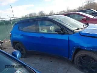 2018 Jeep Compass Latitude with VIN 3C4NJDBB6JT321036, listed as a IAAI auction lot 41036531 with 147,329 mi miles. Bid and sale history available at carsss.com. Image 13.