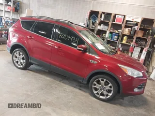2013 Ford Escape SEL с VIN 1FMCU9HX0DUC09918, выставлен на аукционе IAAI как лот 42109934 с пробегом 135 357 миль миль и . История ставок и продаж доступна на DreamBid. Изображение 1.