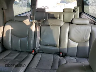 2004 Chevrolet Suburban LT with VIN 1GNEC16Z04J254873, listed as a Copart auction lot 82315924 with 385,089 mi miles and Salvage Title. Bid and sale history available at carsss.com. Image 10.
