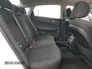 2017 Kia Optima z VIN KNAGT4LC6H5006349, wystawiony jako Copart lot #52917925 z przebiegiem 111 996 mil mil oraz Szkoda całkowita • Salvage title. Historia ofert i sprzedaży dostępna na DreamBid. Obrazek 10.