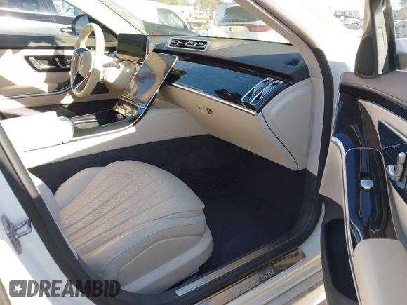 2022 Mercedes-Benz S 580 with VIN W1K6G7GB7NA155903, listed as a IAAI auction lot 41867399 with 60,573 mi miles and . Bid and sale history available at DreamBid. Image 5.