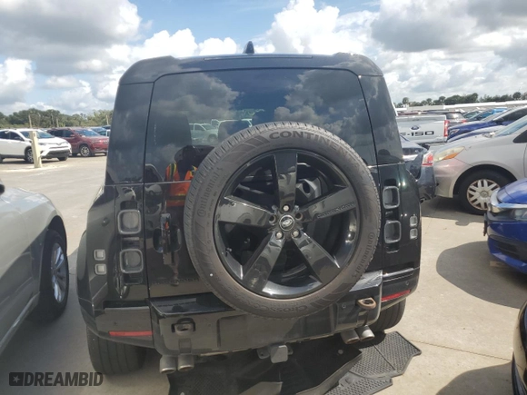 2023 Land Rover Defender V8 with VIN SALEWEEE5P2216679, listed as a Copart auction lot 74871714 with 0 mi miles and Non Repairable. Bid and sale history available at carsss.com. Image 6.