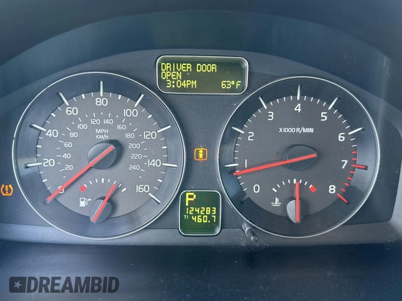 2011 Volvo S40 with VIN YV1672MS5B2539213, listed as a Copart auction lot 43647275 with 124,283 mi miles and Clean Title. Bid and sale history available at carsss.com. Image 8.