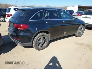 2021 Mercedes-Benz GLC 300 z VIN W1N0G8EB3MV307247, wystawiony jako IAAI lot #41654535 z przebiegiem 31 292 mil mil oraz . Historia ofert i sprzedaży dostępna na DreamBid. Obrazek 4.