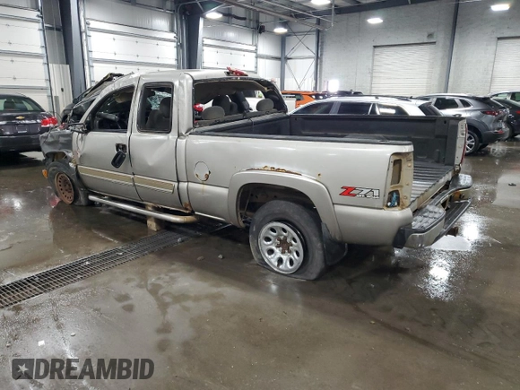2003 Chevrolet Silverado 1500 LS z VIN 2GCEK19TX31283180, wystawiony jako Copart lot #73982354 z przebiegiem Nie podano mil oraz Nie do naprawy • Non repairable. Historia ofert i sprzedaży dostępna na DreamBid. Obrazek 2.