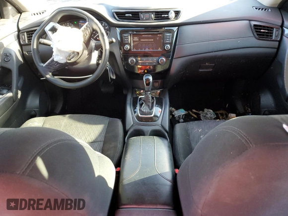 2020 Nissan Rogue S z VIN 5N1AT2MT4LC812296, wystawiony jako Copart lot #56824445 z przebiegiem 88 003 mil mil oraz Szkoda całkowita • Salvage title. Historia ofert i sprzedaży dostępna na DreamBid. Obrazek 8.