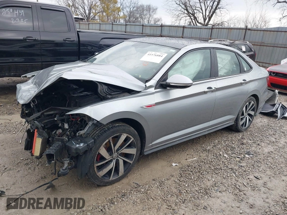2020 Volkswagen Jetta GLI S z VIN 3VW6T7BU9LM011281, wystawiony jako IAAI lot #41576884 z przebiegiem 66 252 mil mil oraz . Historia ofert i sprzedaży dostępna na DreamBid. Obrazek 18.
