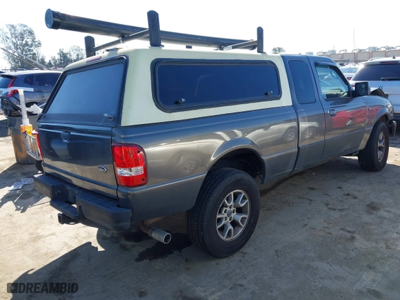 2011 Ford Ranger XLT with VIN 1FTLR4FE5BPA00633, listed as a IAAI auction lot 41756267 with 173,492 mi miles. Bid and sale history available at carsss.com. Image 4.