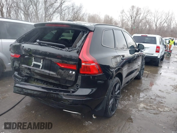 2019 Volvo XC60 R-Design with VIN LYV102RM9KB297622, listed as a IAAI auction lot 41582805 with 66,334 mi miles. Bid and sale history available at carsss.com. Image 4.