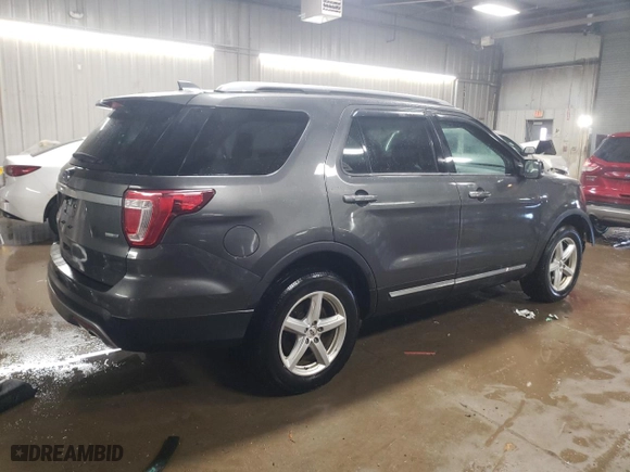 2017 Ford Explorer XLT with VIN 1FM5K8DH7HGB88643, listed as a Copart auction lot 48550145 with 159,670 mi miles and Salvage Title. Bid and sale history available at carsss.com. Image 3.